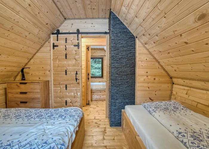 Pod Horou A Za Potokom, Podbanské Chalet